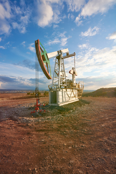 Przepompowni ropy naftowej - Zdjęcie, obraz