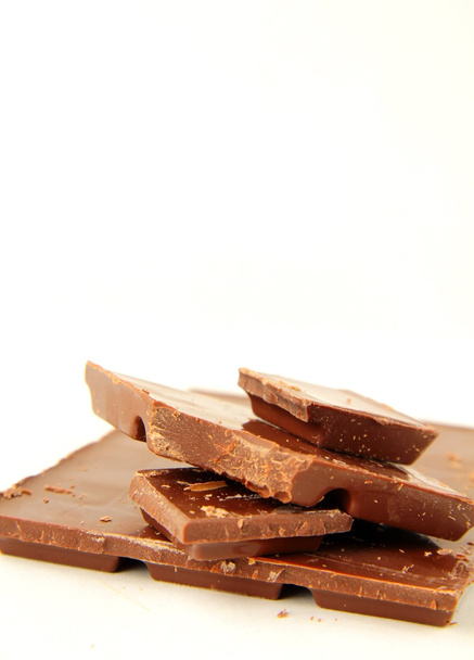 Čokoládová tyčinka na bílém pozadí - Fotografie, Obrázek