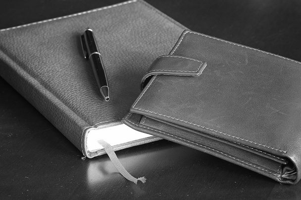 набор мужчин дневник бумажник часы
 - Фото, изображение