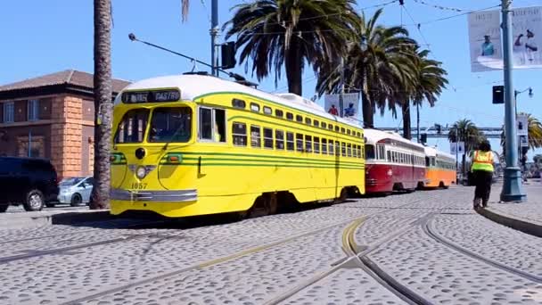 vintage tram in San Francisco, USA. - Filmagem, Vídeo