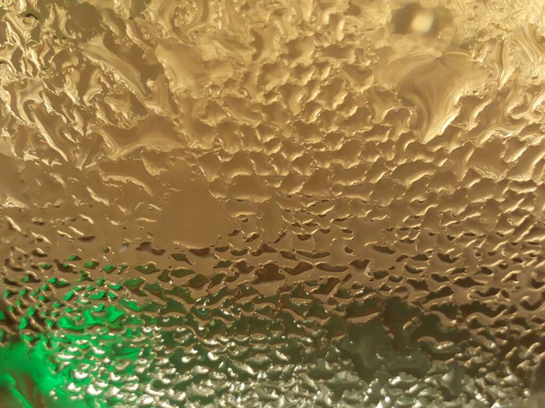 gotas de água no copo de cerveja fresca - Foto, Imagem