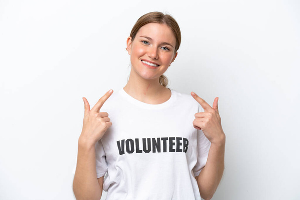 Junge freiwillige Frau isoliert auf weißem Hintergrund mit einer Daumen-hoch-Geste - Foto, Bild