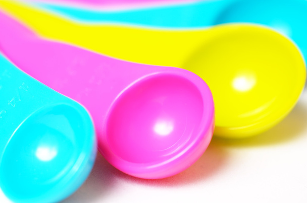 Multicolored measuring spoons. - Valokuva, kuva