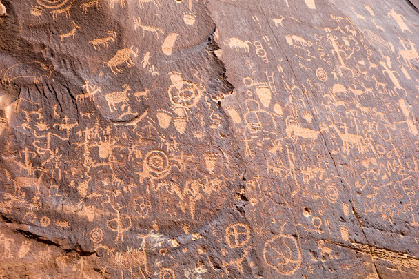 Pétroglyphes au Journal Rock State Monument historique à l'ONU de l'Utah - Photo, image