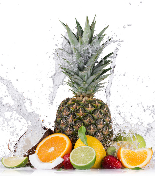 φρούτα με water splash - Φωτογραφία, εικόνα