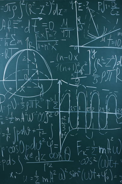 Maths formulas on chalkboard background - Foto, afbeelding
