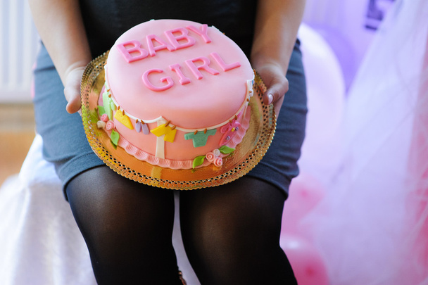 Детский душ десерт с вкусным сладким тортом
 - Фото, изображение