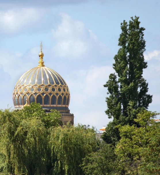 Купол синагоги в Берлине
 - Фото, изображение