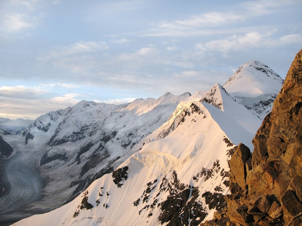 Bezenghi mountains at Caucasus - Valokuva, kuva