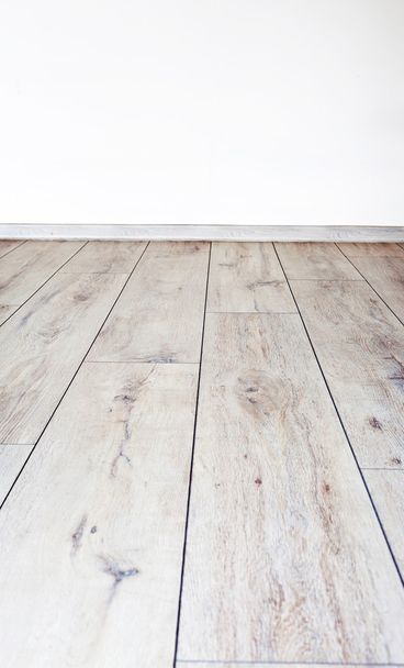 Leerer Raum mit Holzboden - Foto, Bild
