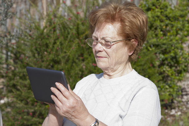 personas de edad avanzada
 - Foto, imagen