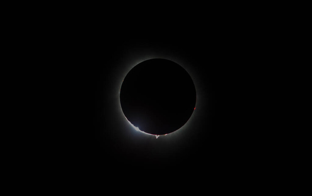 Vue d'une éclipse solaire totale, vue de Dublin, Ohio, 8 avril 2024 - Photo, image