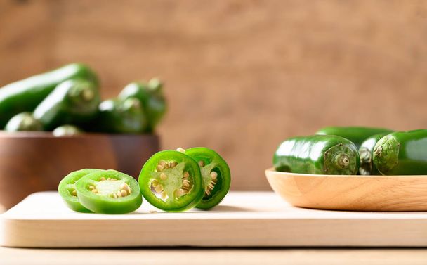 Jalapeno chili vert frais, ingrédient alimentaire - Photo, image