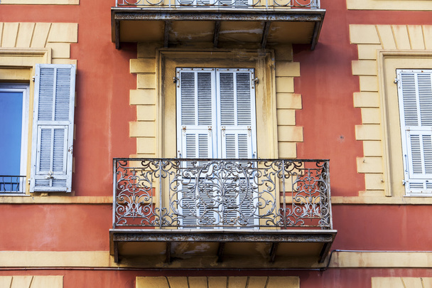Nice, France, on March 10, 2015. Typical rchitecture  of historical part of the city. Fragment of fasade - Fotografie, Obrázek