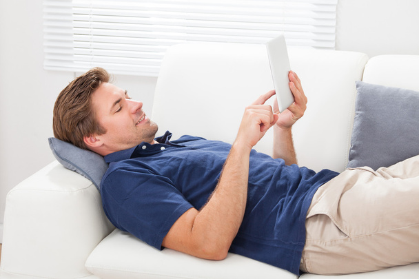 Man Using Digital Tablet - Фото, изображение