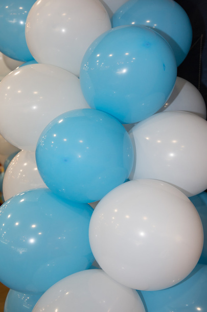 Globos de fiesta azul cian y blanco
 - Foto, Imagen
