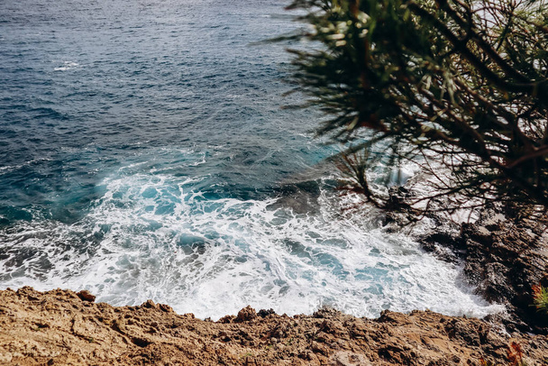 コート・ダジュールの美しいサンジャンキャップフェラート半島の景色 - 写真・画像