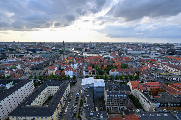 Vista panorámica del horizonte de Copenhague, Dinamarca desde la Iglesia de Nuestro Salvador. - Foto, imagen