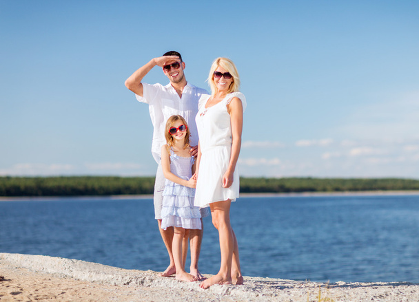 happy family with blue sky - Fotografie, Obrázek