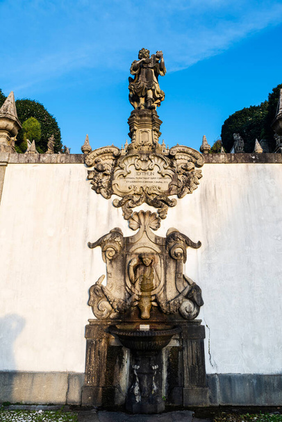 Fontein van het Heiligdom van Bom Jesus do Monte, Braga, Portugal - Foto, afbeelding