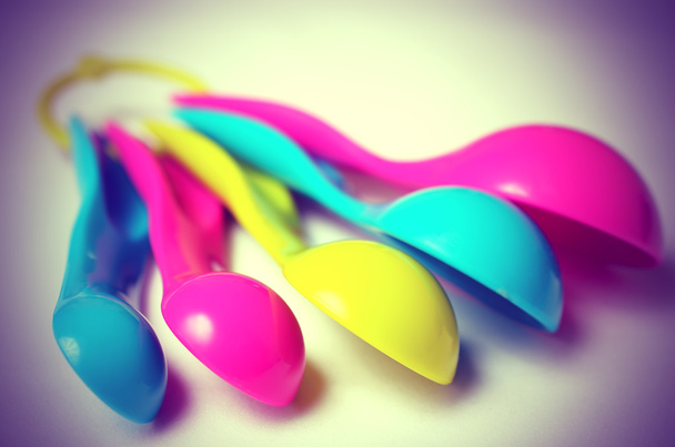 Multicolored measuring spoons. - Valokuva, kuva