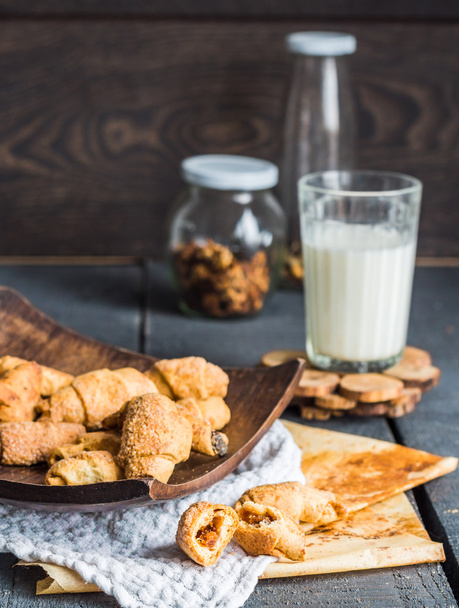 cheese bagels biscuits from short pastry rolls, milk, dessert  - Fotografie, Obrázek