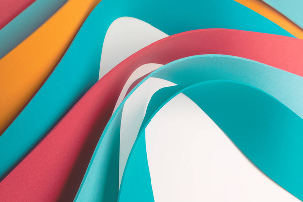 Composición de fondo abstracta con elementos ondulados multicolores en blanco, ilustración 3d - Foto, imagen