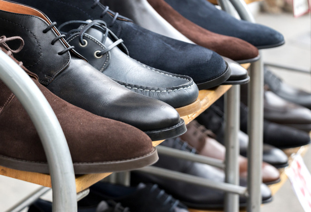 Mannen schoenen te koop - Foto, afbeelding
