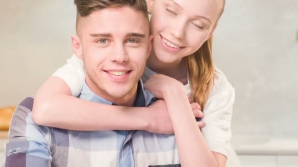Happy young couple - Video, Çekim