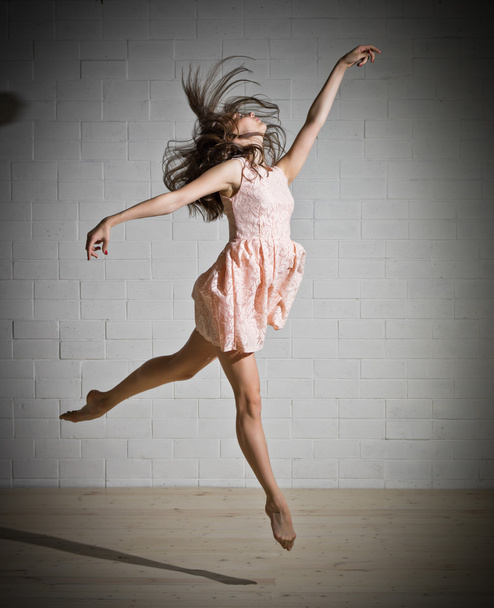 Dancing girl in dress - Foto, Imagem