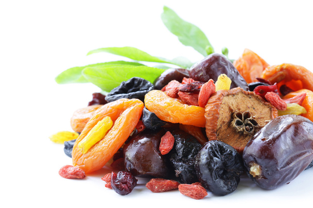 Frutos secos variados (passas, damascos, figos, ameixas secas, goji, cranberries
) - Foto, Imagem
