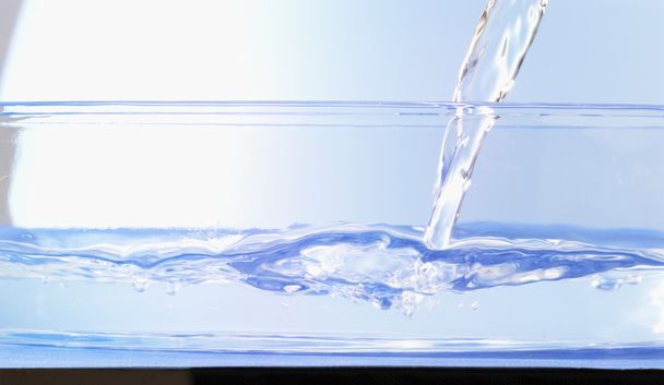 газовану воду
 - Фото, зображення