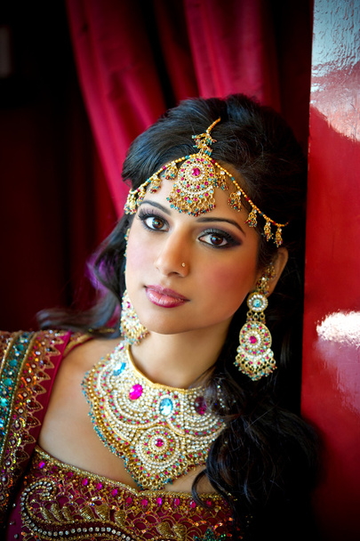 Όμορφη ινδική νύφη - Φωτογραφία, εικόνα
