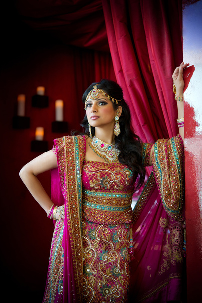 indiai menyasszony állandó - Fotó, kép