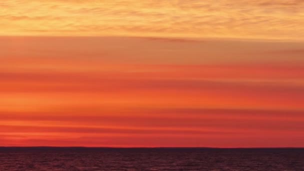 piękny wschód słońca nad jeziorem Huron - Materiał filmowy, wideo