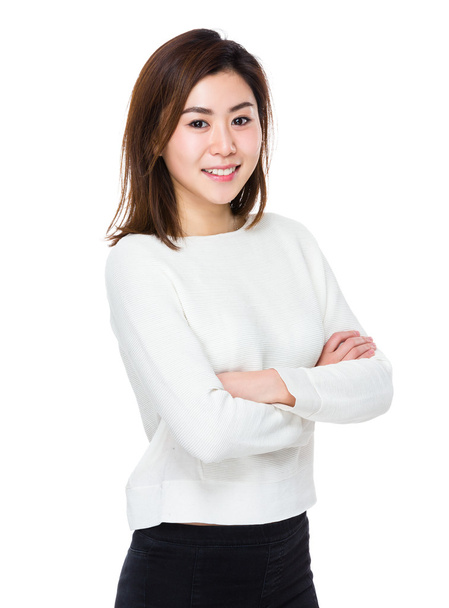 azjatycki młoda kobieta w białym swetrze - Zdjęcie, obraz