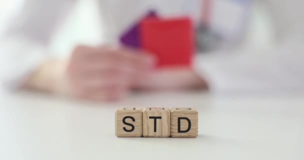 STD Consciência proteger a si mesmo e parceiro. Sexo seguro e preservativos - Filmagem, Vídeo