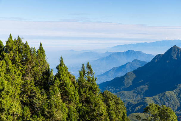 Krásná horská krajina na Tchaj-wanu - Fotografie, Obrázek