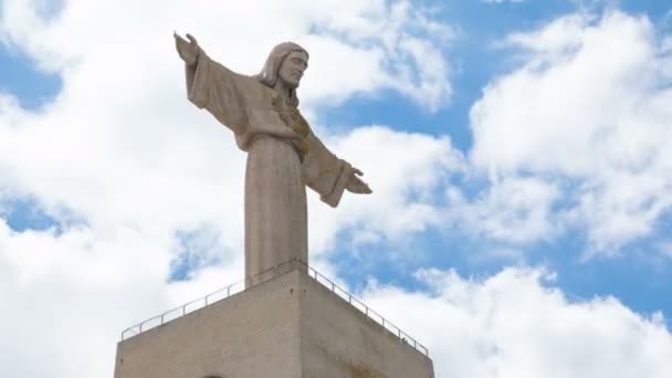 Timelapse Ježíše Krista monument Cristo rei v Lisabon, Portugalsko - Záběry, video