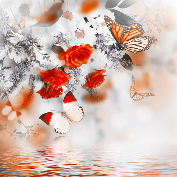 Bouquet of delicate roses and butterfly - Foto, Bild