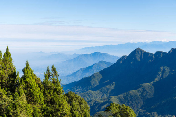 Красивые горные пейзажи Тайваня - Фото, изображение