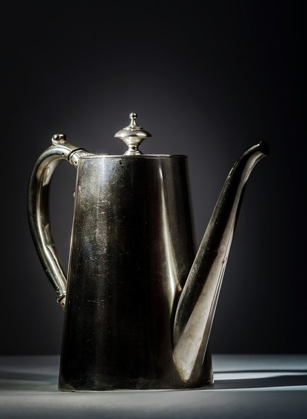 Retro steel teapot. Vintage style in interior decor  - Foto, Bild