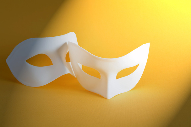 δύο μάσκες - Φωτογραφία, εικόνα