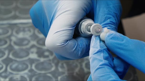 Badania porcelany cyrkonowej i implantów w laboratorium stomatologicznym - Materiał filmowy, wideo