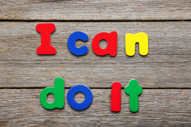 I can do it word made of colorful magnets - Foto, afbeelding