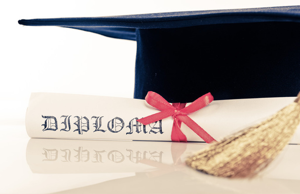 Graduation Cap with Degree - Zdjęcie, obraz
