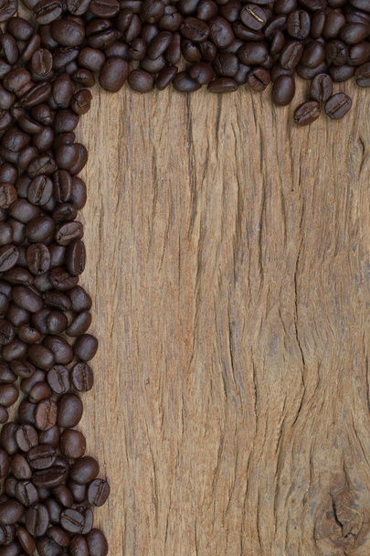 kávová zrna na dřevo  - Fotografie, Obrázek