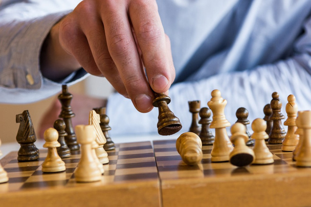 Игра в шахматы
 - Фото, изображение