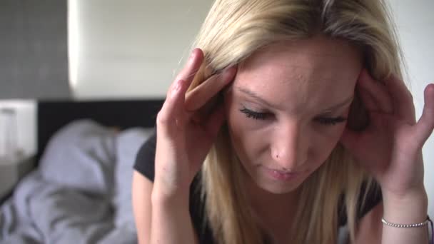 Unhappy Teenage Girl In Bedroom - Materiał filmowy, wideo