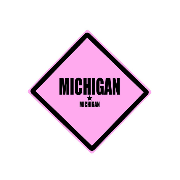 Текст чёрной марки Мичигана на розовом фоне
 - Фото, изображение